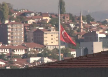 Ankara’da bayraklar yarıya indi