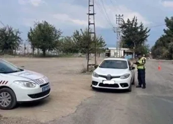 75 düzensiz göçmen, 110 aranan şahıs yakalandı