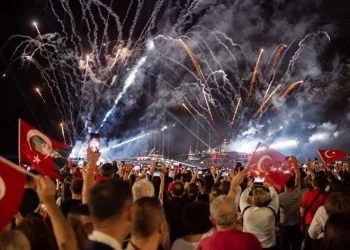 Cumhuriyetin 100. yılına İzmir damgası