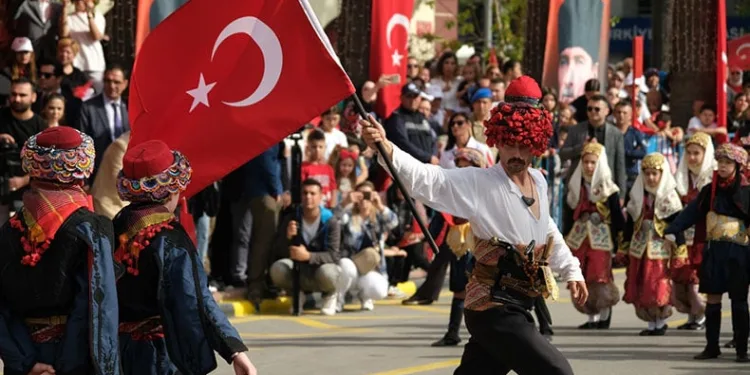 Cumhuriyetin 100. yılı coşkuyla kutlandı