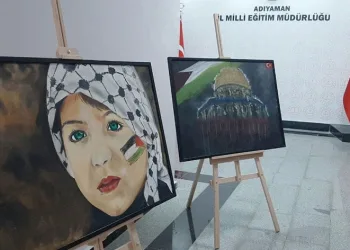 Öğrencilerin Filistin temalı eserleri sergilendi
