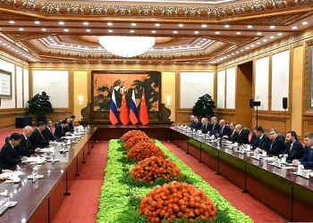 Putin, Xi Jinping ile görüştü