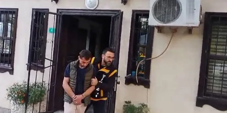 Bursa’da oto faresi yakalandı