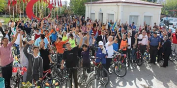 Cumhuriyetin 100. Yılı için pedal çevirdiler
