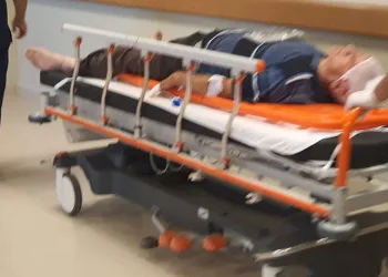 Bursa’da ceviz toplamak için çıktığı çatıdan düştü