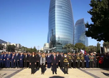 Azerbaycan’da Cumhuriyet’in 100.yıl coşkusu