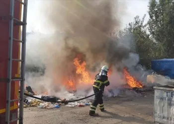 İskenderun ilçesi sanayi sitesinde çöp yangını