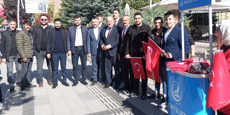 Ülkü Ocaklarından Cumhuriyet sergisi