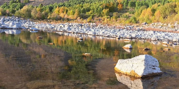 Nemrut Krater Gölü’nde kuraklık tehlikesi