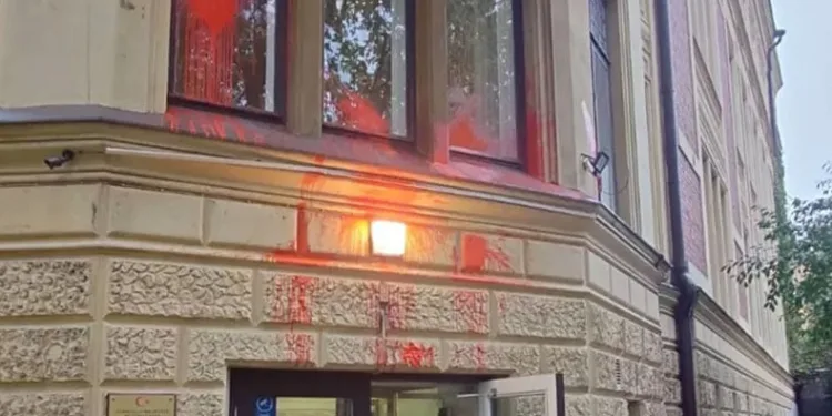 Türkiye’nin Helsinki Büyükelçiliğine saldırı