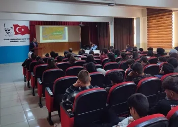 Çıldır’da Cumhuriyet konferansı düzenlendi