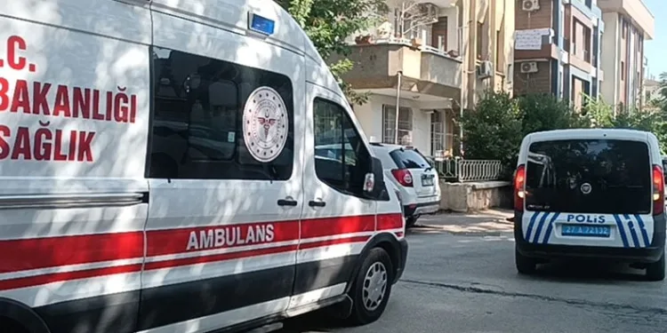 Kız arkadaşının evini basarak dehşet saçtı
