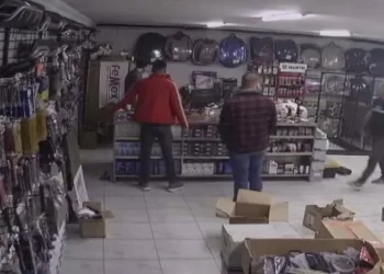 Gittikleri iş yerinde dehşet saçan baba yakalandı