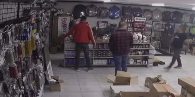 Gittikleri iş yerinde dehşet saçan baba yakalandı