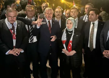 “Hitler’e rahmet okutturacak işler yapıyorsunuz”
