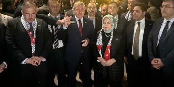 “Hitler’e rahmet okutturacak işler yapıyorsunuz”