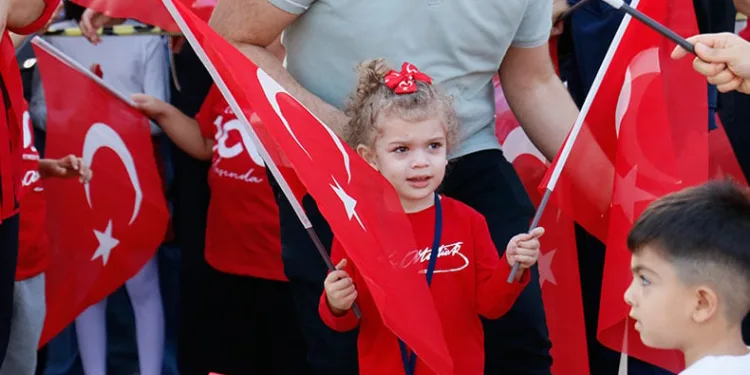 Adana’da Türkiye Cumhuriyeti’nin 100. yıl coşkusu