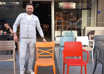 Aydınlı esnaf sabır küpüne döndü