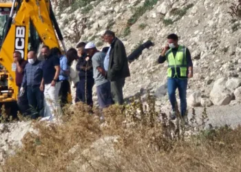 İzmir’de ‘kimyasal atık’ şüphesi