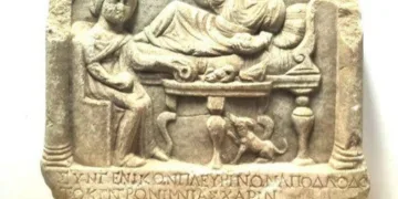 Roma dönemine ait mezar steli