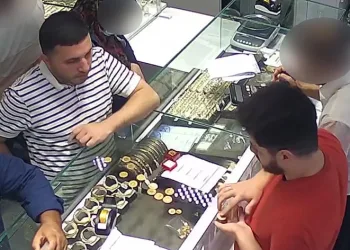 Dolandırıp altına yatırım yapmışlar