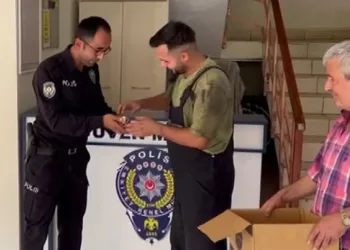 3 gündür kayıp olan muhabbet kuşu, yakalandı