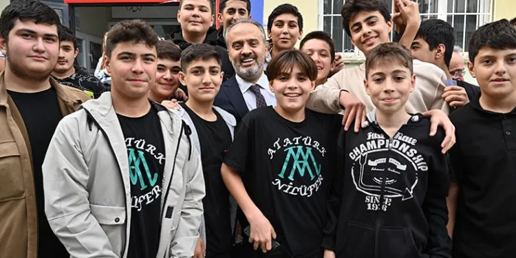 Başkan Aktaş’tan liselilere altın öğütler