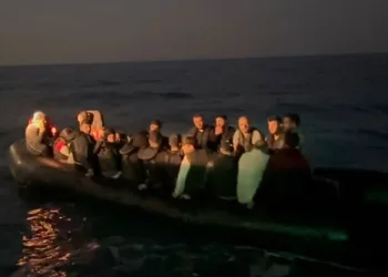 56 düzensiz göçmen kurtarıldı
