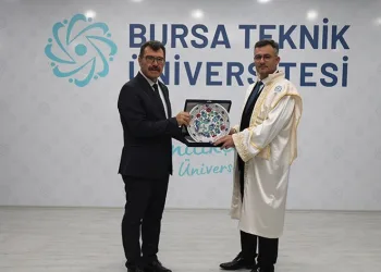 BTÜ’de Akademik Açılış Dersi Hasan Mandal’dan