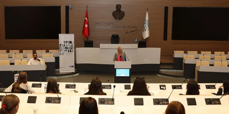 Nilüfer’den dünyaya dostluk ve barış mesajı