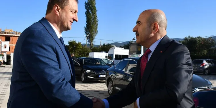 Vali Demirtaş’tan Başkan Usta’ya ziyaret