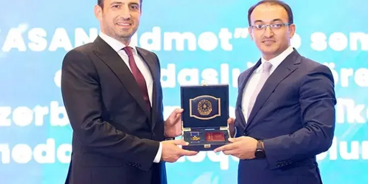 Selçuk Bayraktar’a Azerbaycan’dan madalya