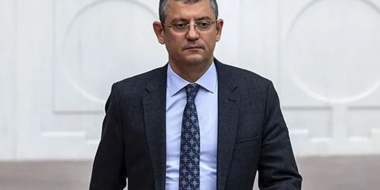 Görevi fiilen bıraktı