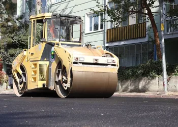 İnegöl’de cadde ve sokaklar yenileniyor
