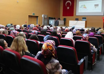 Bursalı kadınlara enerji tasarrufu anlatıldı