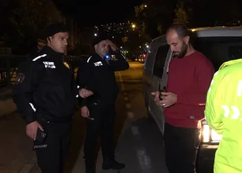 Bursa’da metruk bina ve ara sokak operasyonu