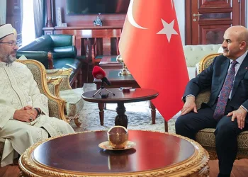 Ali Erbaş, Bursa’da ziyaretlerde bulundu