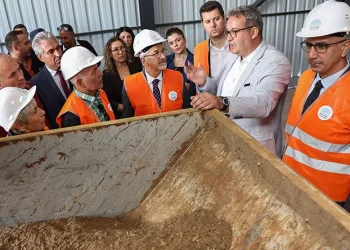Budama Atıkları Dönüştürme Merkezi hizmete açıldı