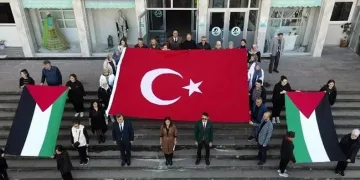 Öğrencilerden Filistin’e destek, İsrail’e tepki