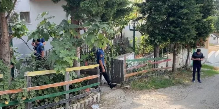 İntihar etmek isterken kurtarılan şahıs hastanede hayatını kaybetti