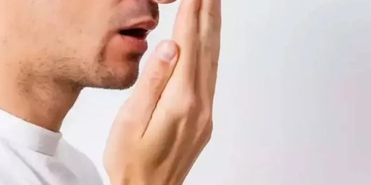 Ağız kokusu çürük belirtisi olabilir