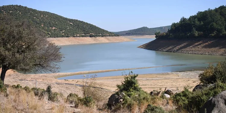O ilçede 20 günlük su kaldı
