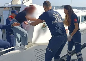 Ayvalık açıklarında 1 şahsın tıbbi tahliyesi gerçekleştirildi