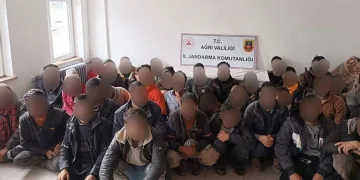 Ağrı’da 49 Afgan göçmen yakalandı