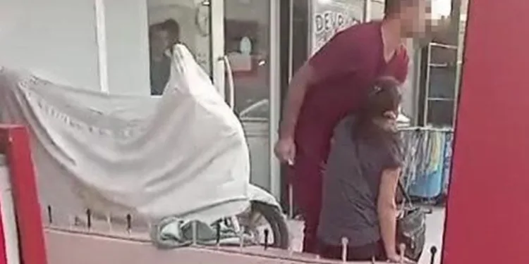 Boşanmak isteyen karısının kabusu oldu