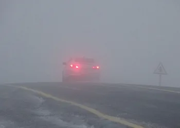 Yoğun sis ulaşımı olumsuz etkiliyor