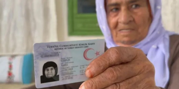 Cumhuriyetle yaşıt Rabia nine