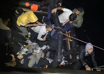 92 düzensiz göçmen yakalandı, 24’ü kurtarıldı
