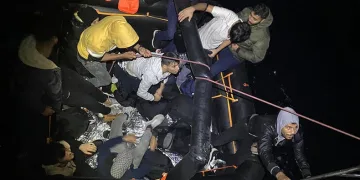 92 düzensiz göçmen yakalandı, 24’ü kurtarıldı