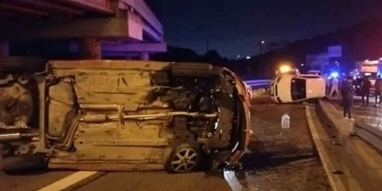 Ümraniye’de iki araç takla attı: 3 yaralı
